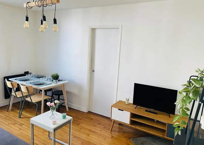 Charming & Cocooning Flat - Canal De L'ourq